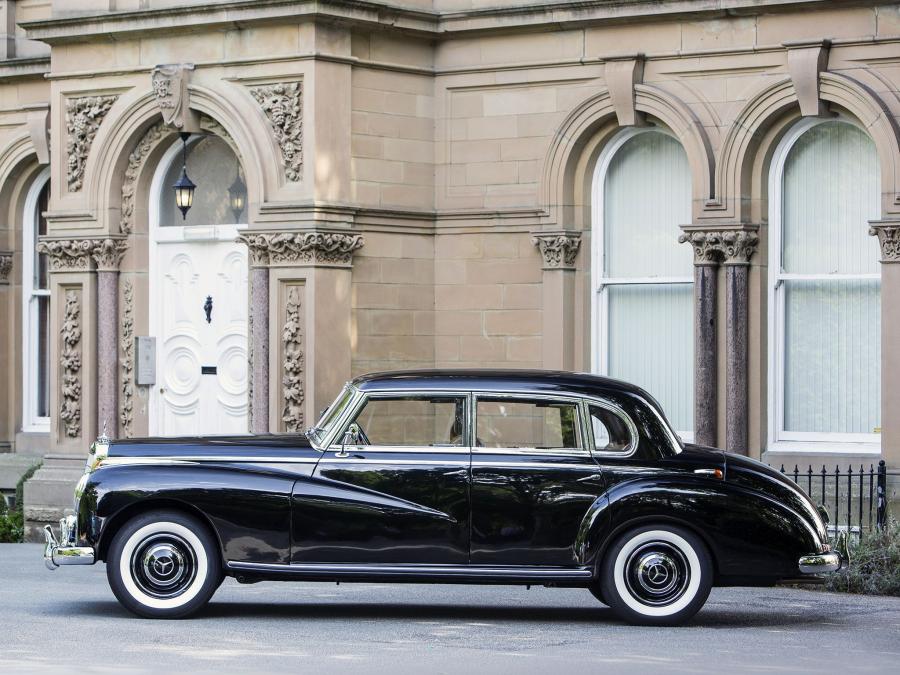  Mercedes-Benz 300 Limousine 1951 года  (UK) (фото 5 из 7)